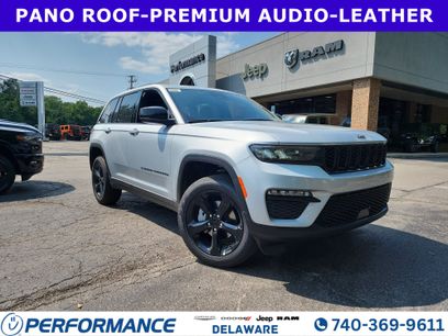 New 2025 Jeep Grand Cherokee Limited w/ Black Appearance Package