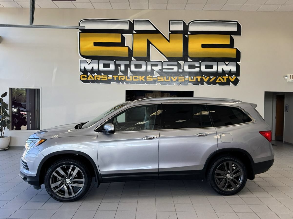 Used 2017 Honda Pilot Touring image 59