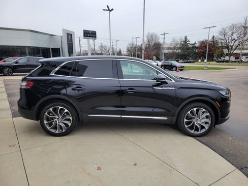 Certified 2023 Lincoln Nautilus Reserve image 2