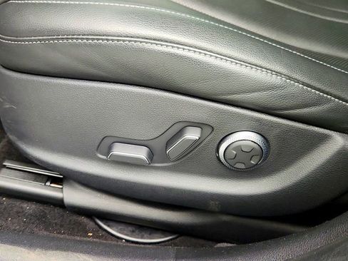 Used 2023 Genesis G80 2.5T image 10