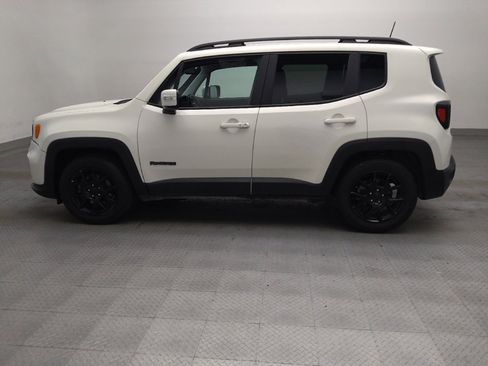 Used 2020 Jeep Renegade Altitude FWD image 3
