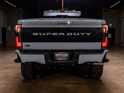 Used 2026 Ford F250 Platinum AWD/4WD image 6