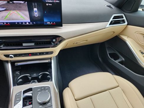 Used 2026 BMW 330i xDrive Sedan w/ Premium Package AWD/4WD image 30