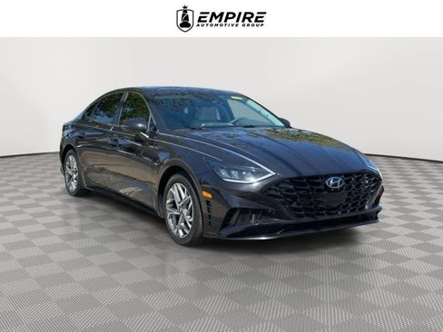 Used 2023 Hyundai Sonata SEL FWD image 1