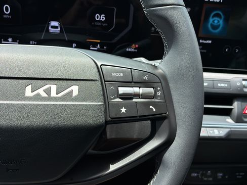 Certified 2025 Kia K4 EX FWD image 27