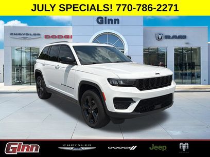 Used 2023 Jeep Grand Cherokee Altitude