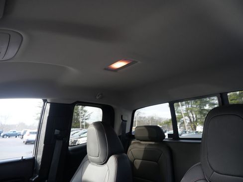 Used 2016 GMC Canyon SLE w/ All Terrain Adventure Package image 11