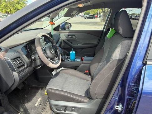 Certified 2023 Nissan Rogue SV FWD image 5