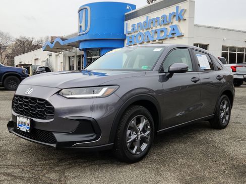 Certified 2026 Honda HR-V LX image 1