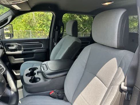 Certified 2024 RAM 2500 Big Horn AWD/4WD image 3