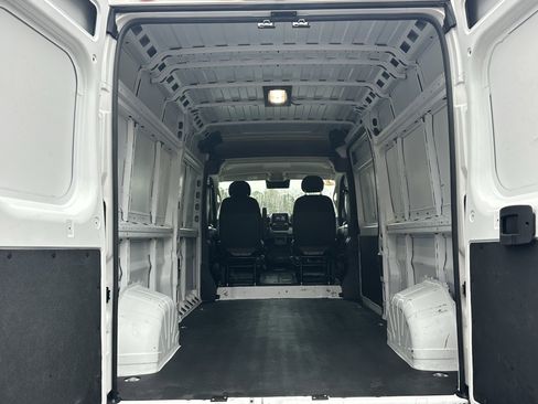 Used 2023 RAM ProMaster 2500 image 20
