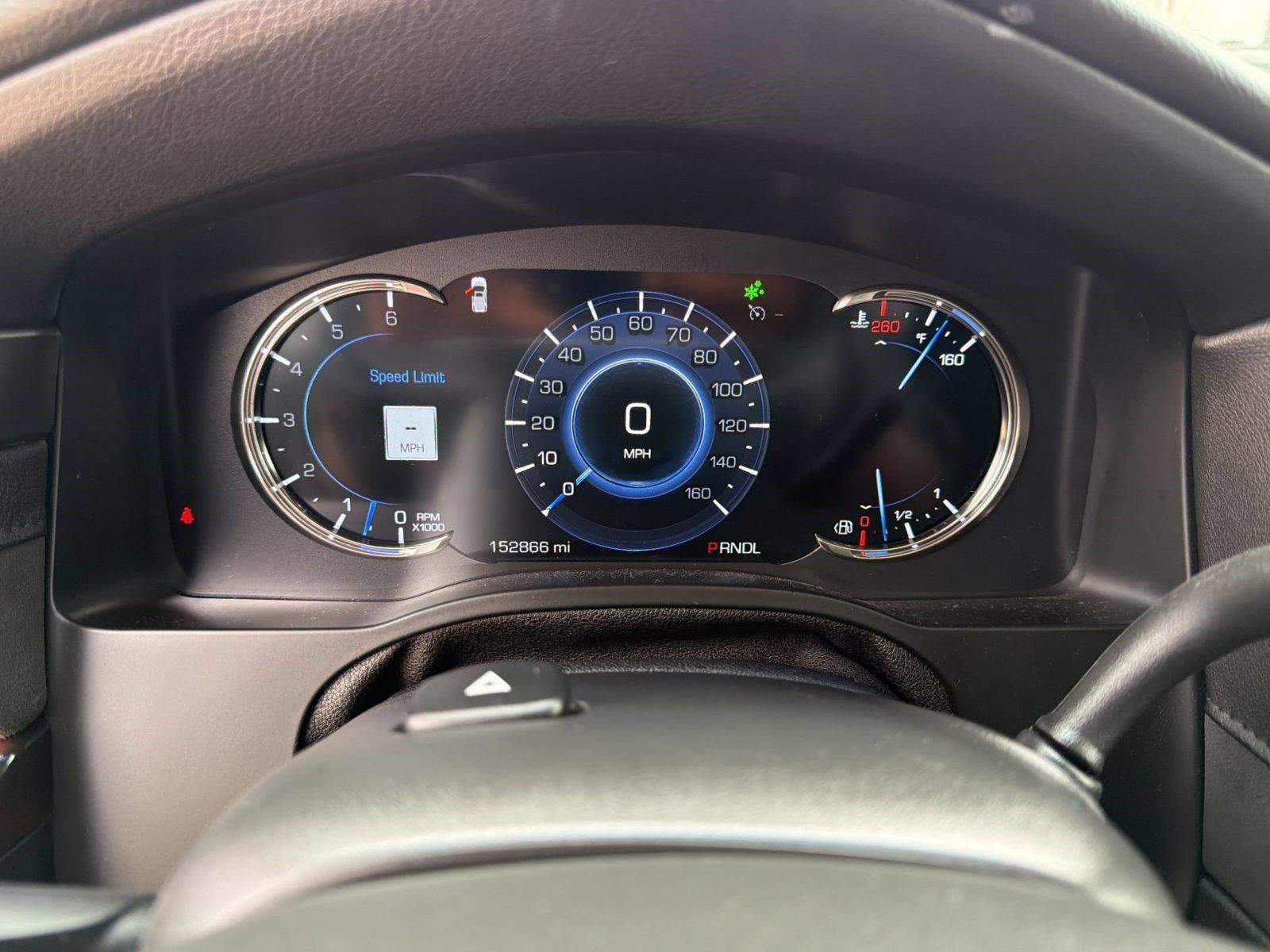 Used 2018 Cadillac Escalade ESV Luxury AWD/4WD image 21