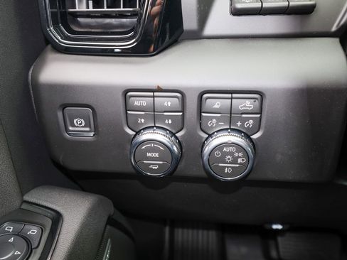 New 2026 GMC Sierra 2500 AT4 image 29