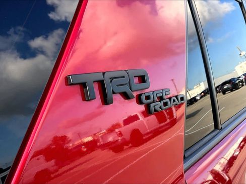 Used 2023 Toyota 4Runner TRD Off-Road Premium image 9