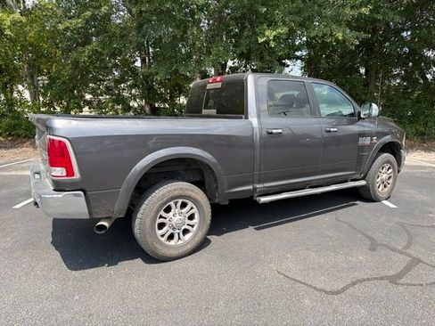 Used 2018 RAM 2500 Laramie AWD/4WD image 3