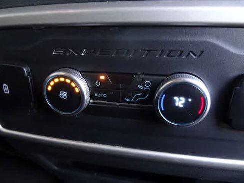 Certified 2024 Ford Expedition Max XLT AWD/4WD image 12