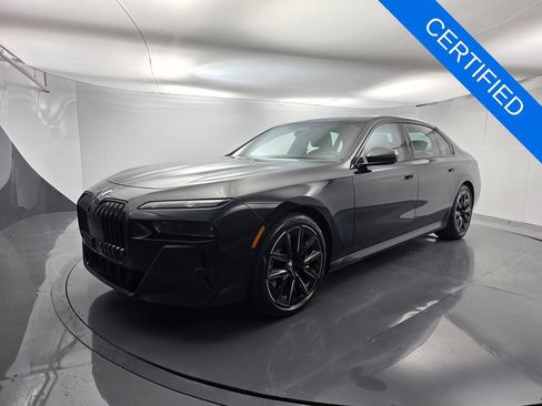 Used 2024 BMW 760i xDrive w/ Executive Package AWD/4WD image 8