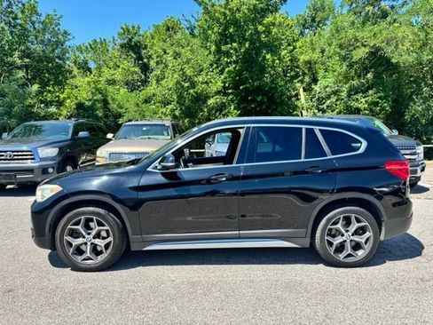 Used 2019 BMW X1 sDrive28i w/ Convenience Package FWD image 4