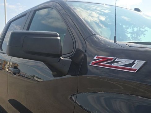 Used 2023 Chevrolet Silverado 1500 RST w/ Convenience Package II AWD/4WD image 5