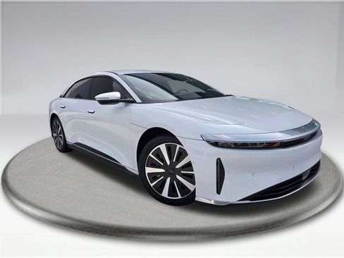 Used 2024 Lucid Air Pure RWD image 2