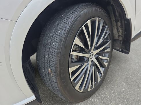 Used 2024 Lexus RX 350 Premium Plus w/ Convenience Package FWD image 31