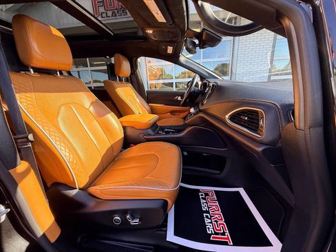 Used 2021 Chrysler Pacifica Pinnacle image 43
