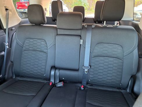 Used 2025 Nissan Pathfinder SV image 40