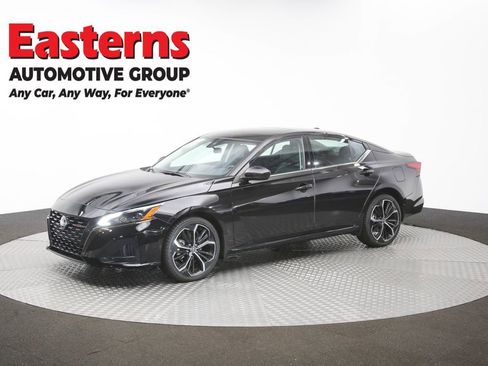 Used 2023 Nissan Altima 2.5 SR w/ SR Premium Package AWD/4WD image 57