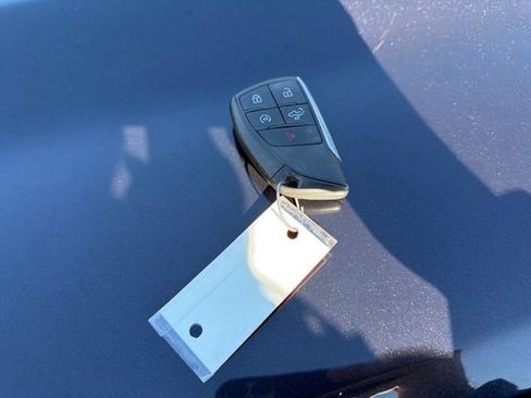 Used 2023 Chevrolet Silverado 1500 LTZ image 28