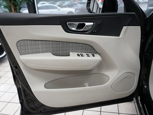 Used 2022 Volvo XC60 T8 Inscription Expression image 26