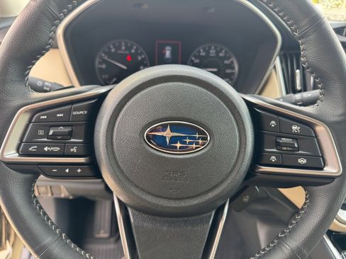 Used 2025 Subaru Outback Limited AWD/4WD image 37