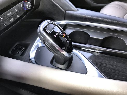 Used 2021 Buick Enclave Essence w/ Sound and Sites Package image 20