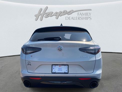 Used 2024 Alfa Romeo Stelvio Sprint image 42