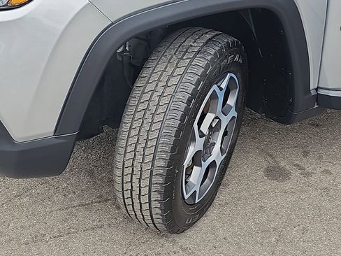 Used 2022 Jeep Compass Trailhawk w/ Trailhawk Elite Group image 34