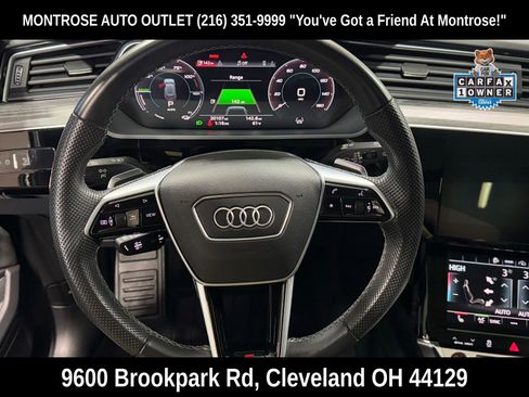 Used 2022 Audi e-tron S Premium Plus image 18