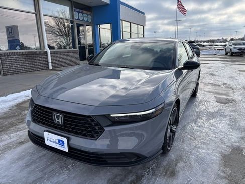 Certified 2025 Honda Accord Sport image 1