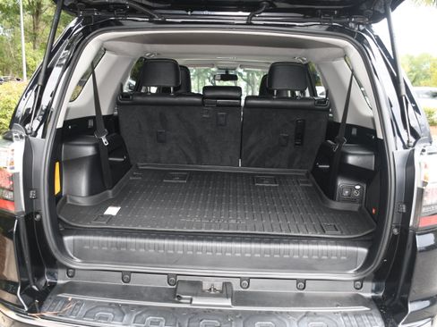 Used 2019 Toyota 4Runner Limited AWD/4WD image 19