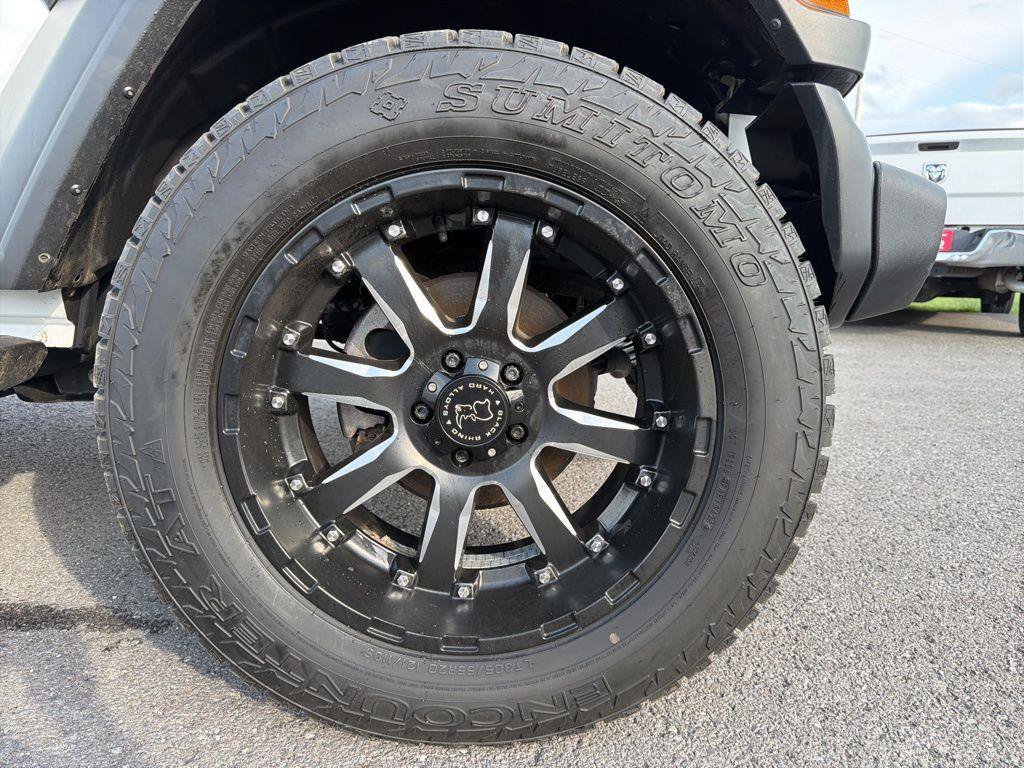 Used 2020 Jeep Gladiator Sport w/ Quick Order Package 24S AWD/4WD image 11