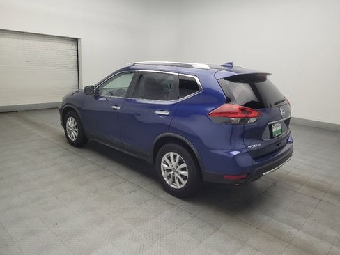 Used 2020 Nissan Rogue SV FWD image 3