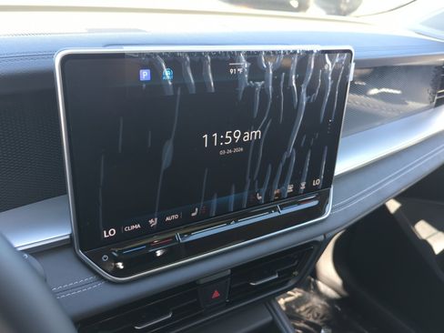 New 2026 Volkswagen Tiguan SE image 26