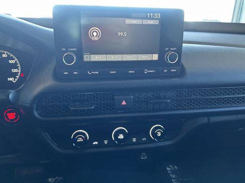Used 2023 Honda HR-V LX image 17
