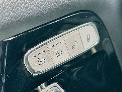 Used 2024 Mercedes-Benz G 550 image 21