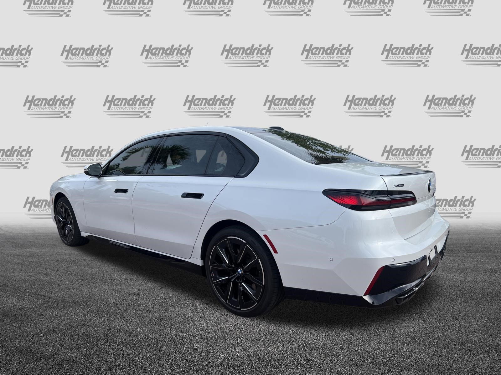 Certified 2025 BMW 760i xDrive AWD/4WD image 8