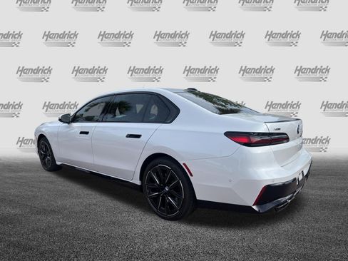 Used 2025 BMW 760i xDrive AWD/4WD image 8