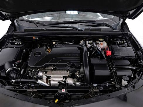 Used 2021 Chevrolet Malibu LS image 34