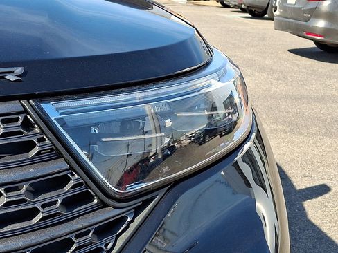 Certified 2023 Ford Explorer XLT w/ Equipment Group 202A image 9