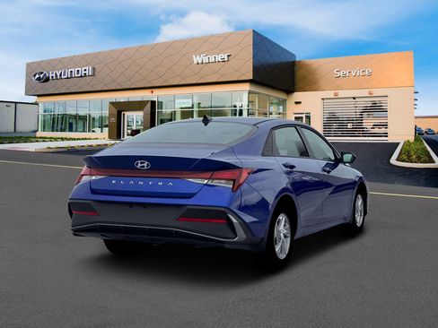 New 2026 Hyundai Elantra SE image 7