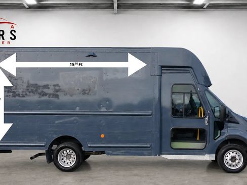 Used 2021 Ford Transit 350 DRW RWD image 3