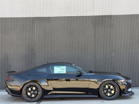 New 2026 Ford Mustang GT Premium w/ GT Performance Package image 8