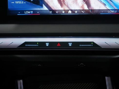 Used 2025 BMW X3 xDrive30i image 13